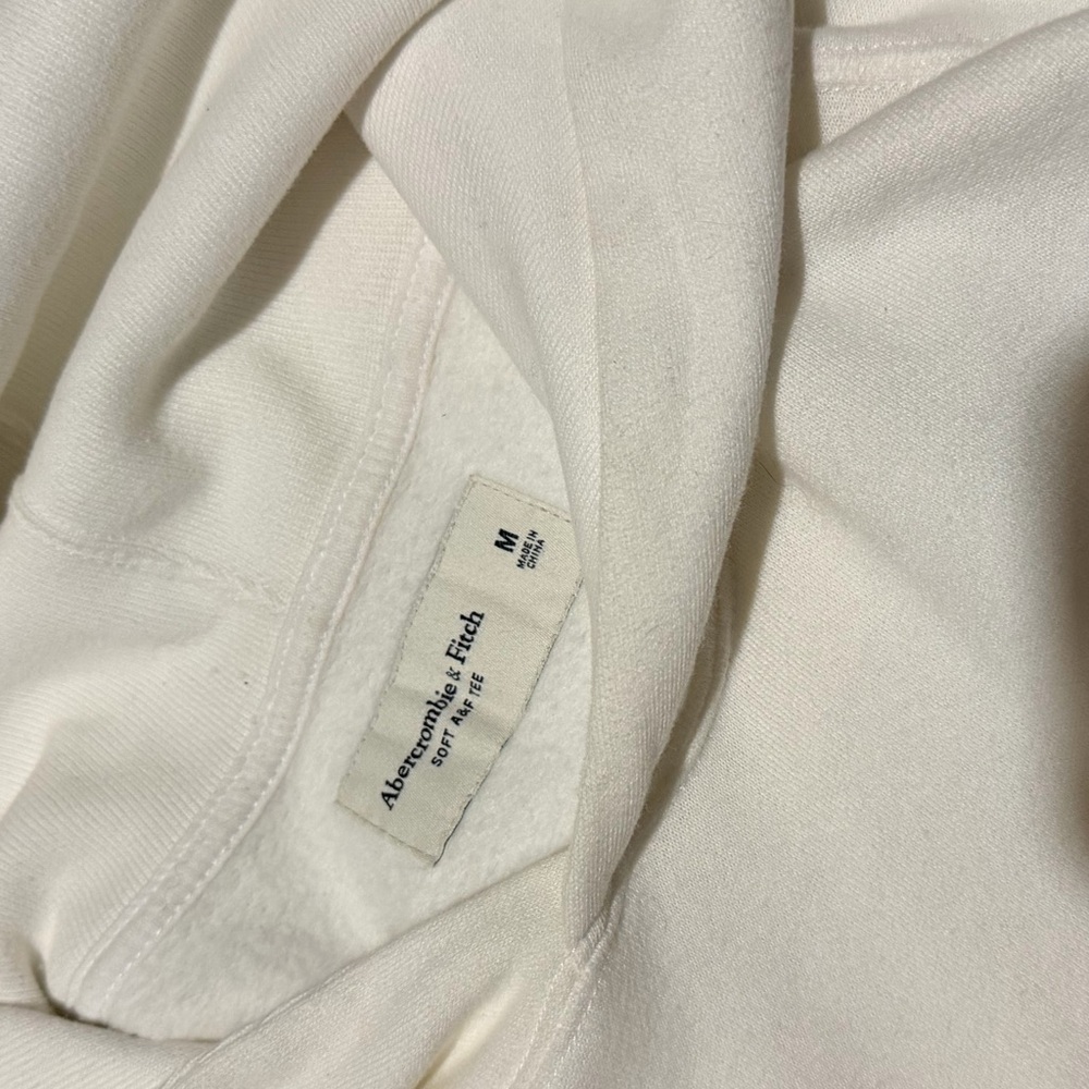 Abercrombie & Fitch Cream Hoodie with Red Heart - Picture 4 of 5